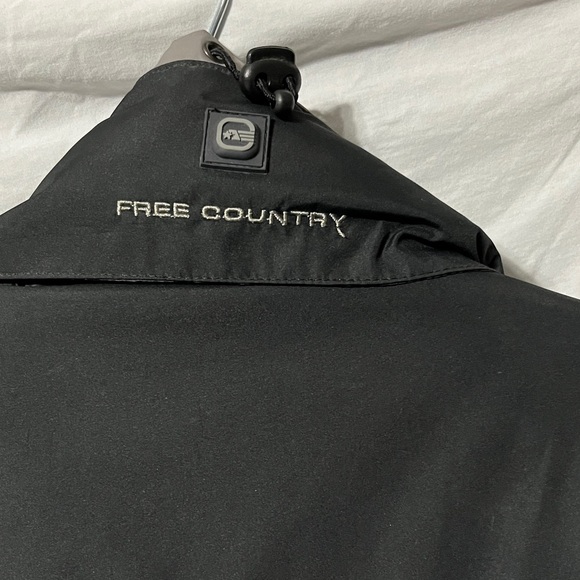 Free Country Black and Gray Heavy Jacket /Reversible - Picture 5 of 13